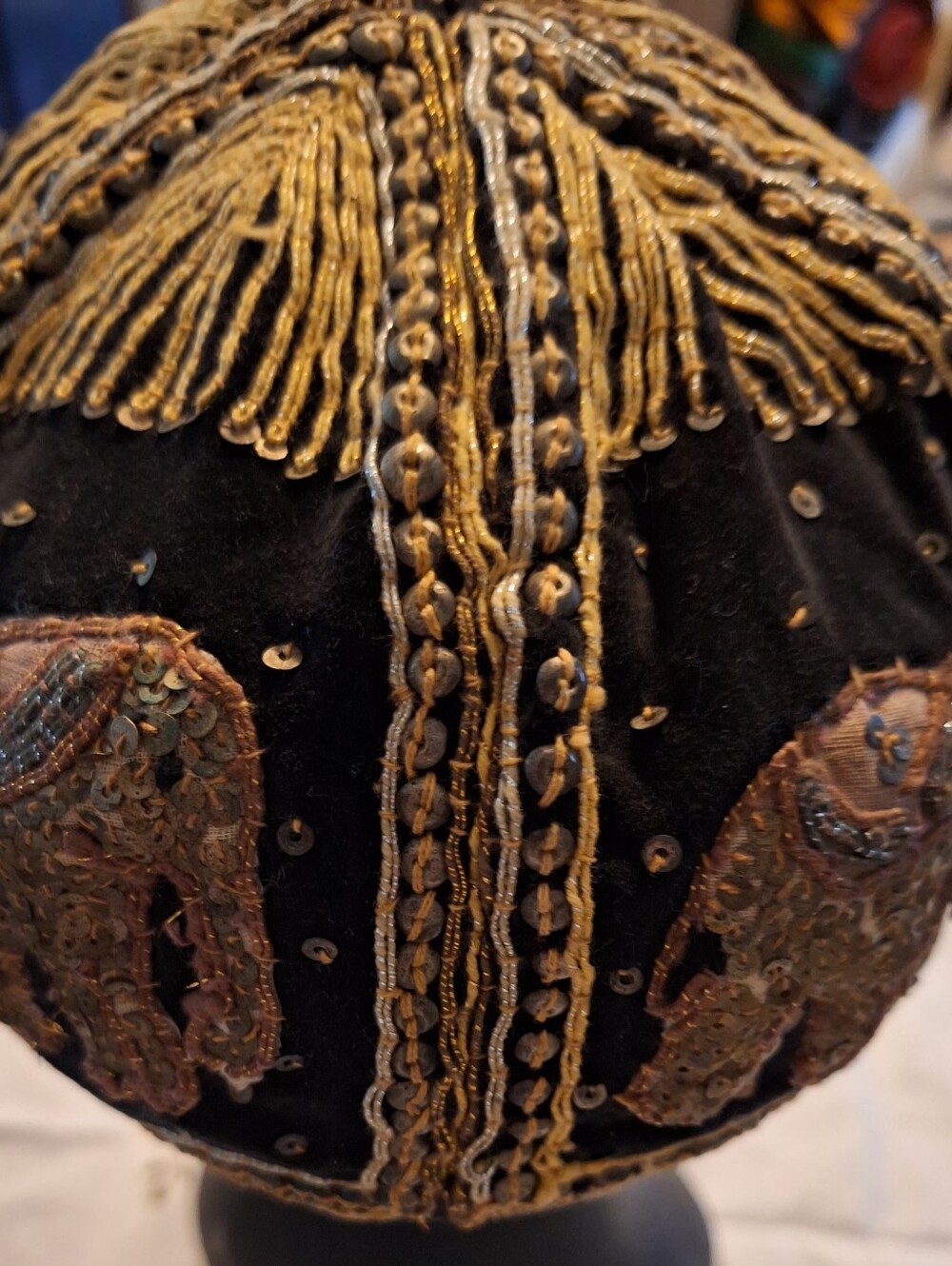 Vintage Embroidered Elephant Velvet Accent Cap in 3-D Black and Gold - Picture 3 of 6